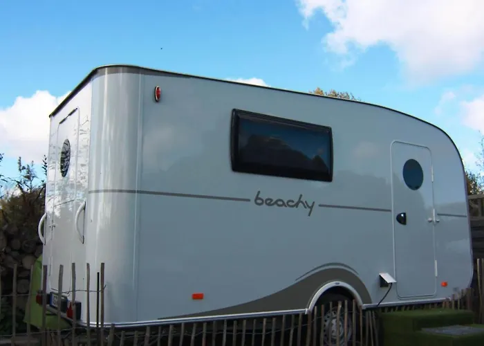 度假居 Beachy Caravan Am Achterwasser, Lutow